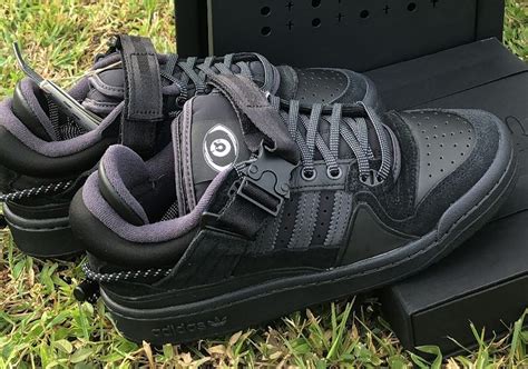 Bad Bunny's adidas Forum Buckle Low "Cloud White" Represents an Endless Summer: ... Footwear Dec 1, 2022. 8,146 Hypes 4 Comments. Footwear. Dec 1, ...